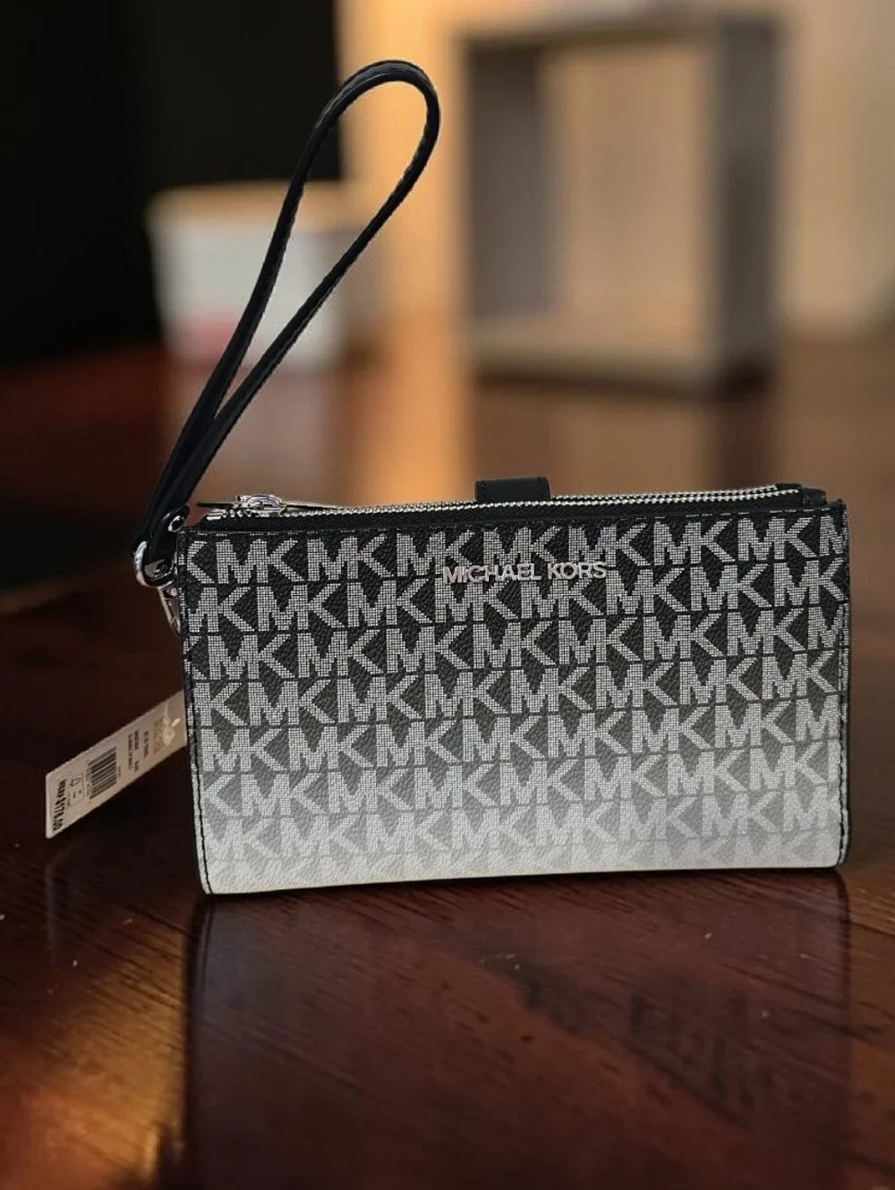 NWT Michael Kors Black and White Signature MK Wristlet Wallet